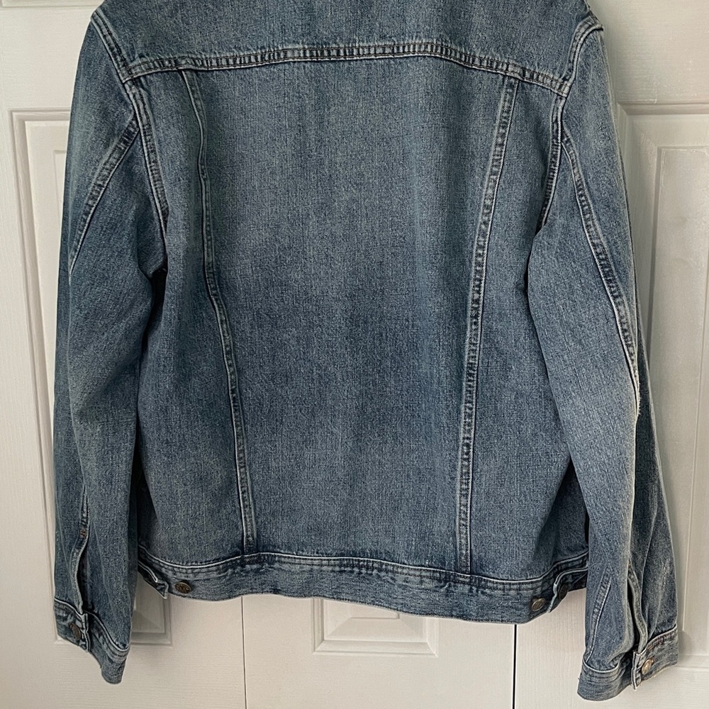 Madewell classic men’s jean jacket. - Picture 4 of 5